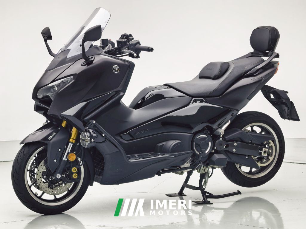 2025 Yamaha TMAX 560 cc