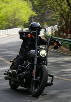 Harley-Davidson Street Bull Street Bob 1870 cc - photo 1