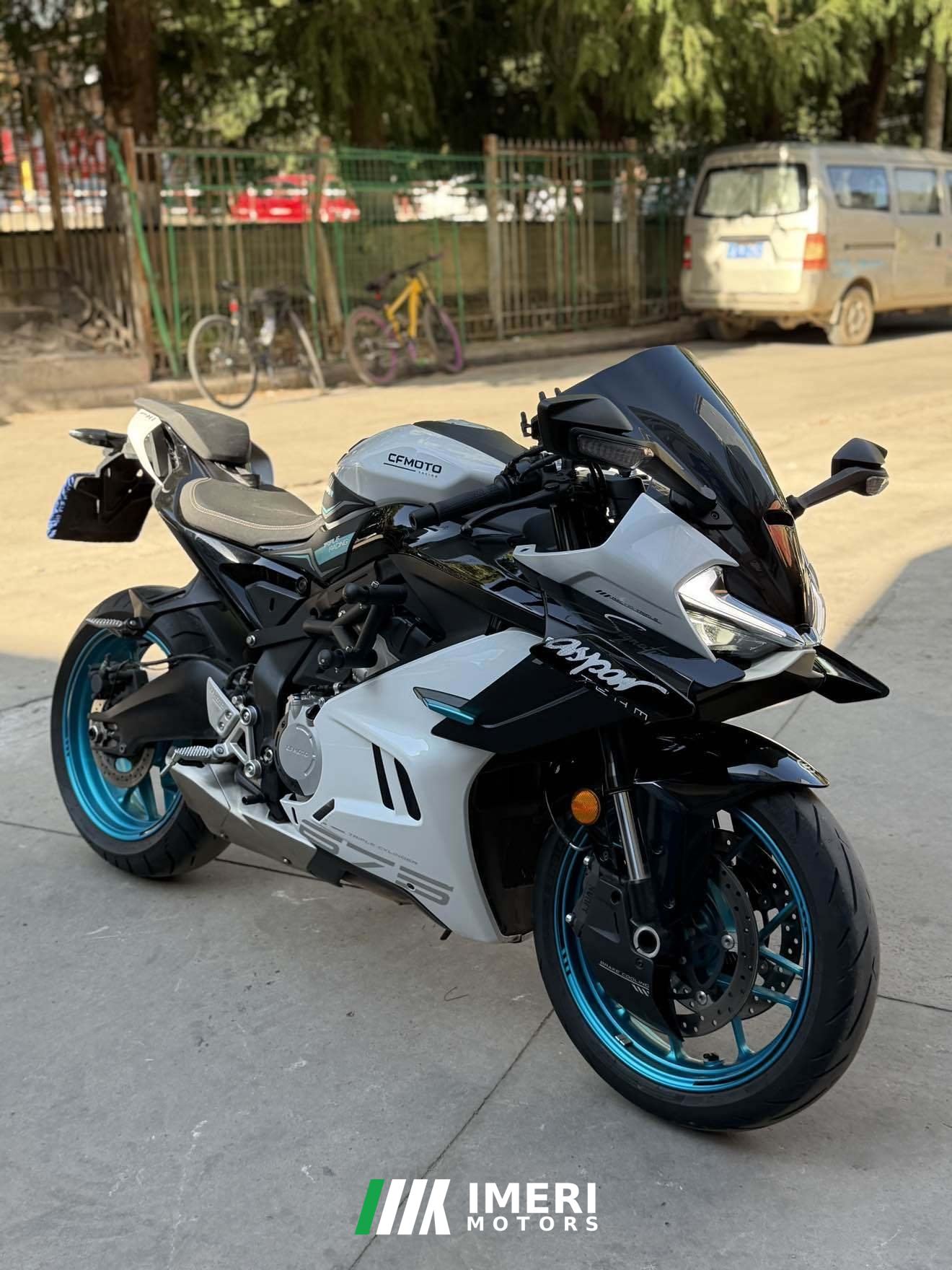2024 CFMOTO 675SR-R