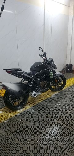 Voge 300R - ფოტო 1