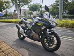 Kawasaki Ninja 400 - ფოტო 1