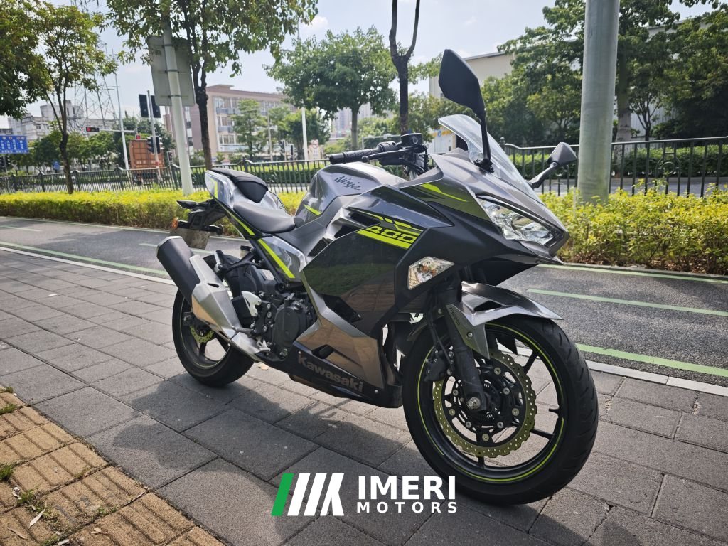 2021 Kawasaki Ninja 400