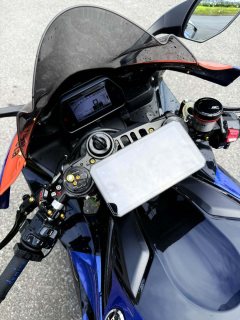 Yamaha YZF-R1 1000 cc - ფოტო 9