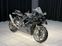 Honda CBR 1000 RR-R - photo 1