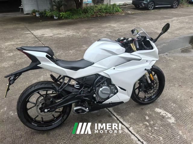 2024 CFMOTO 250SR