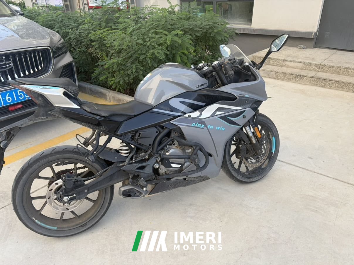 2022 CFMOTO 250SR