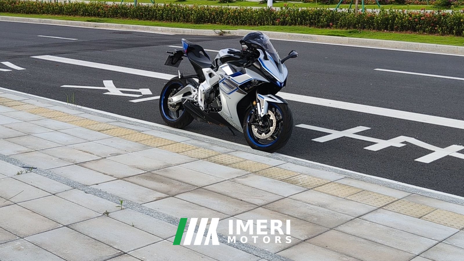 2024 Zontes 703RR 700 cc