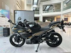 Kawasaki Ninja 400 - ფოტო 1