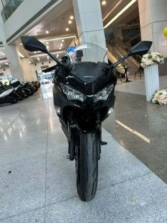 Kawasaki Ninja 400 - ფოტო 2