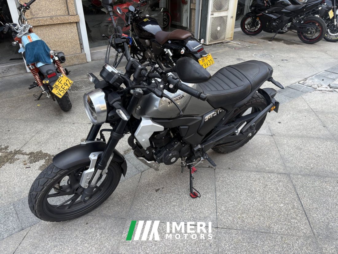 Sundiro Honda CBF190TR - мотоцикл из Китая