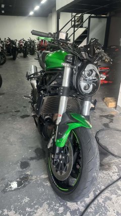 Benelli 752S 750 cc - ფოტო 1