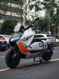 BMW CE 04 - ფოტო 4