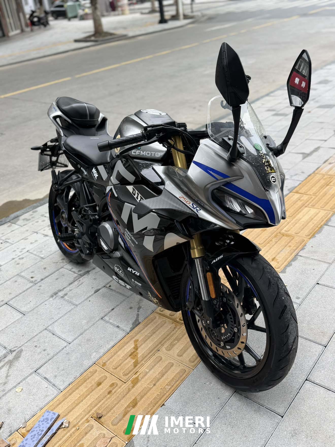2022 CFMOTO 250SR