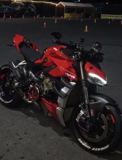 Ducati Street Fighter V4 1100 cc - ფოტო 1