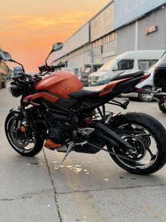 Triumph Street Triple 765 - ფოტო 11