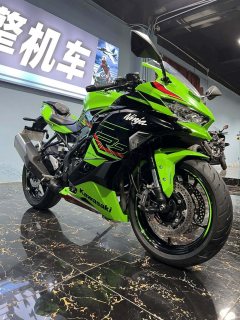 Kawasaki ZX-4R 400 cc - ფოტო 4
