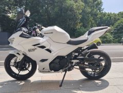 Kawasaki Ninja 400 - ფოტო 1