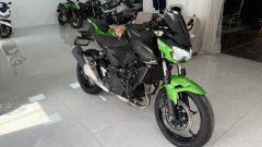 Kawasaki Z400 - ფოტო 1