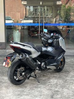 Yamaha TMAX 560 cc - ფოტო 6