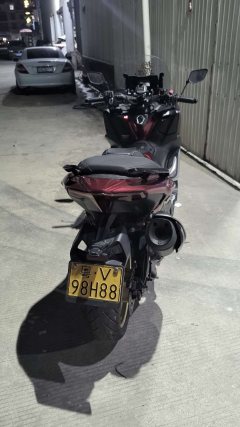 Yamaha TMAX 560 cc - ფოტო 10