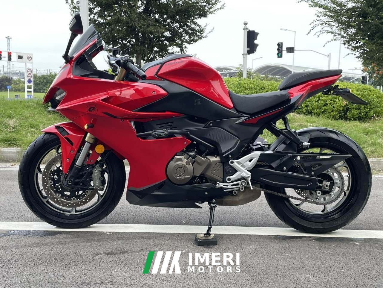 2024 QJMOTOR Roewe i5 550 / Sai 550 *(Context-dependent, usually referring to the motorcycle "Sai 550" or Roewe car v