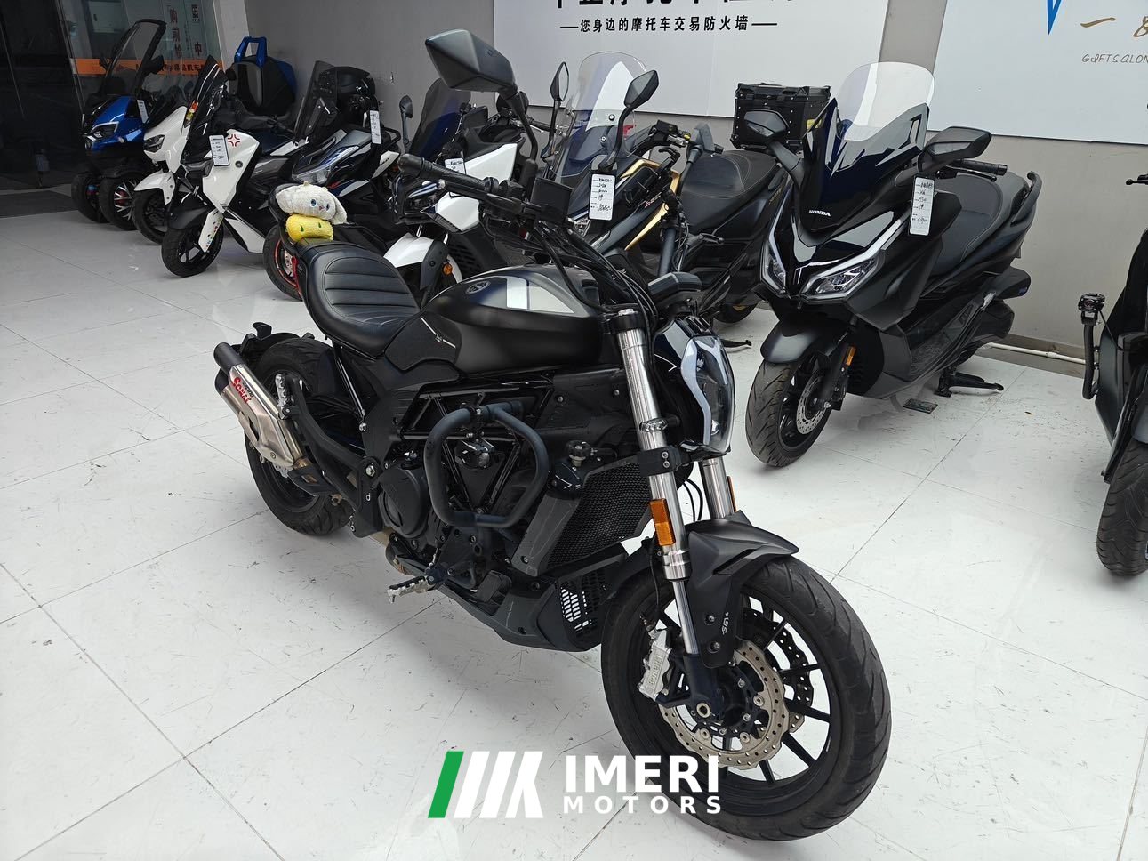 2021 Benelli 502C 500 cc