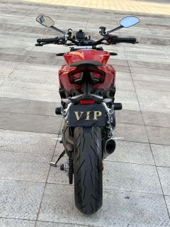 Ducati Street Fighter V2 950 cc - ფოტო 6