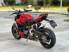 Ducati Street Fighter V2 950 cc - ფოტო 9