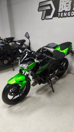 Kawasaki Z400 - ფოტო 4