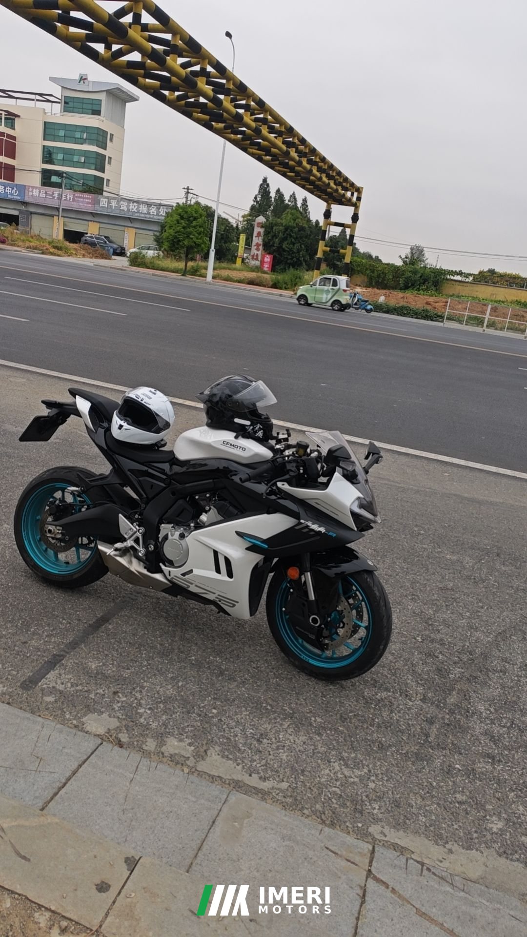 CFMOTO 675SR-R - motorcycle from China