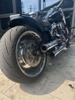 Harley-Davidson Fat Boy 1860 cc - фото 2