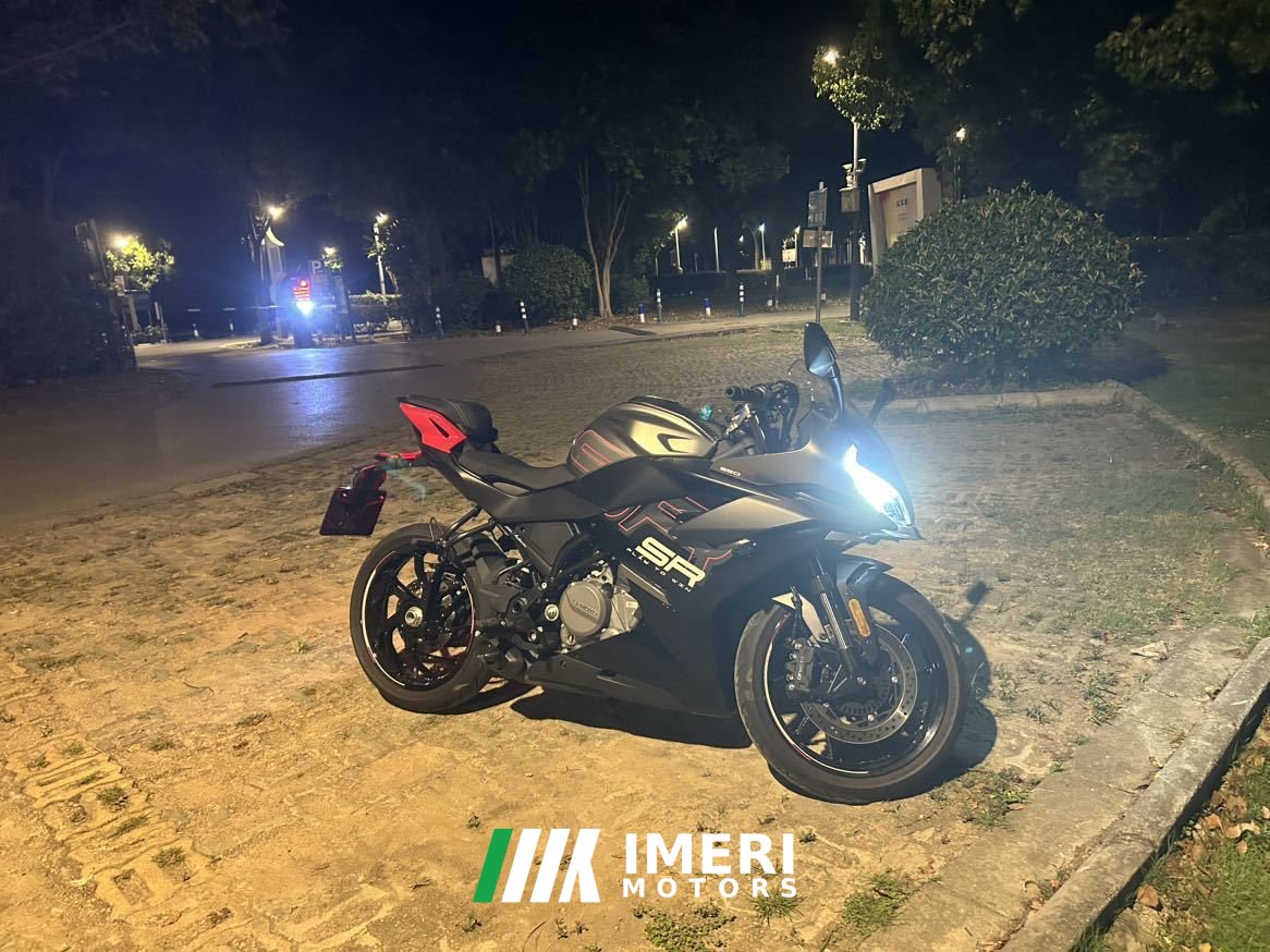 2023 CFMOTO 250SR