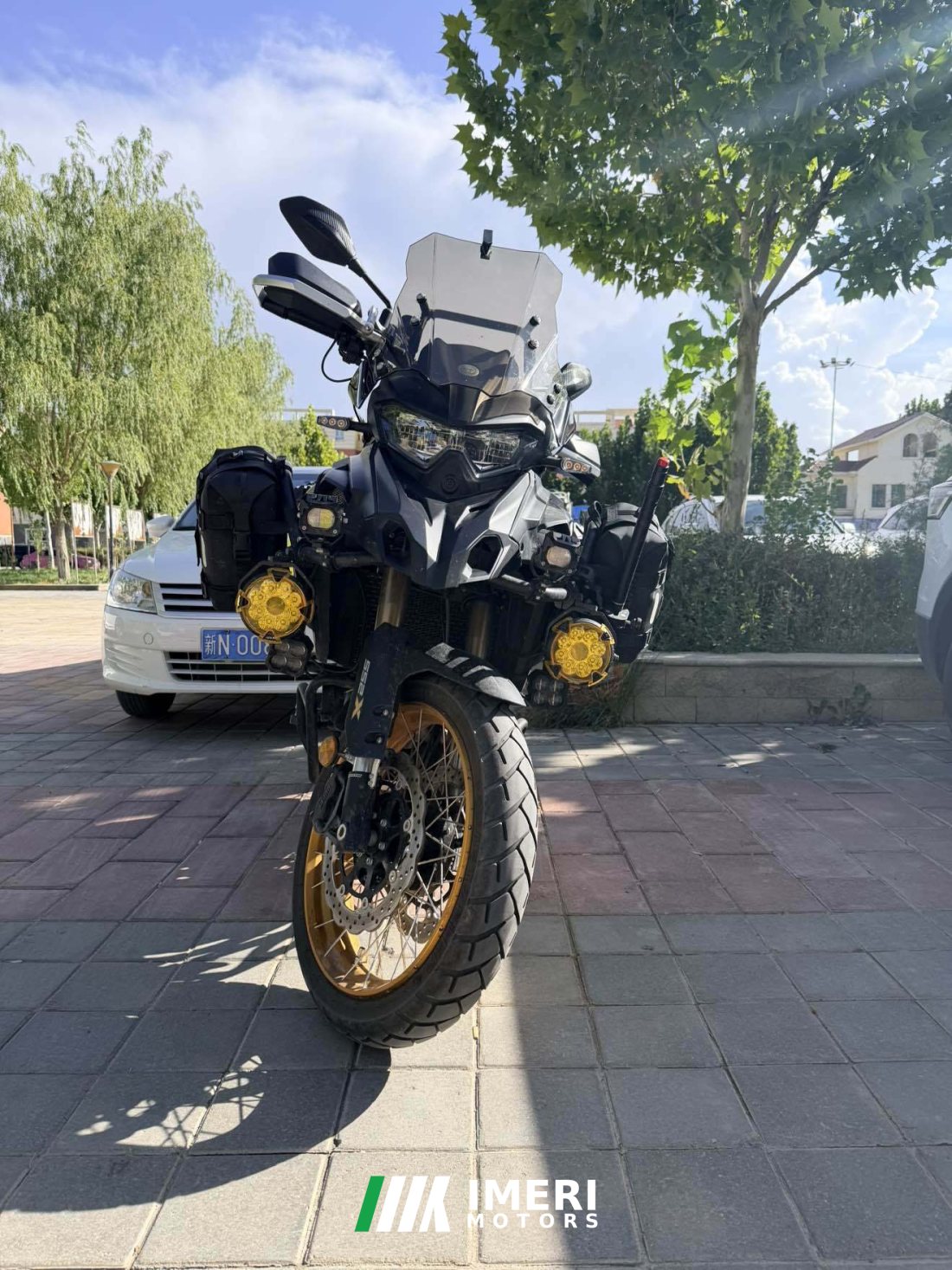 Benelli TRK552 550 cc - მოტოციკლი ჩინეთიდან