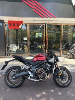 Honda CB650R - ფოტო 1