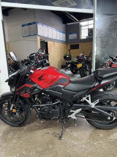 Honda CB400F - photo 2