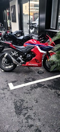Honda CBR400R - ფოტო 1