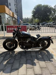 Triumph Bonneville Bobber 1200 cc - photo 7