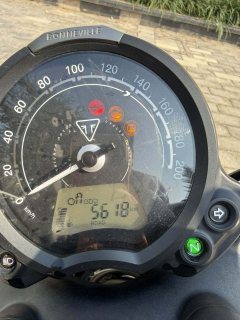 Triumph Bonneville Bobber 1200 cc - photo 9