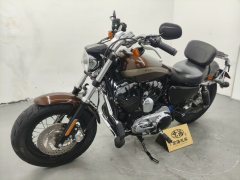 Harley-Davidson 1200 Custom - photo 2
