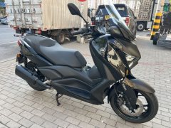 Yamaha XMAX 300 cc - photo 3