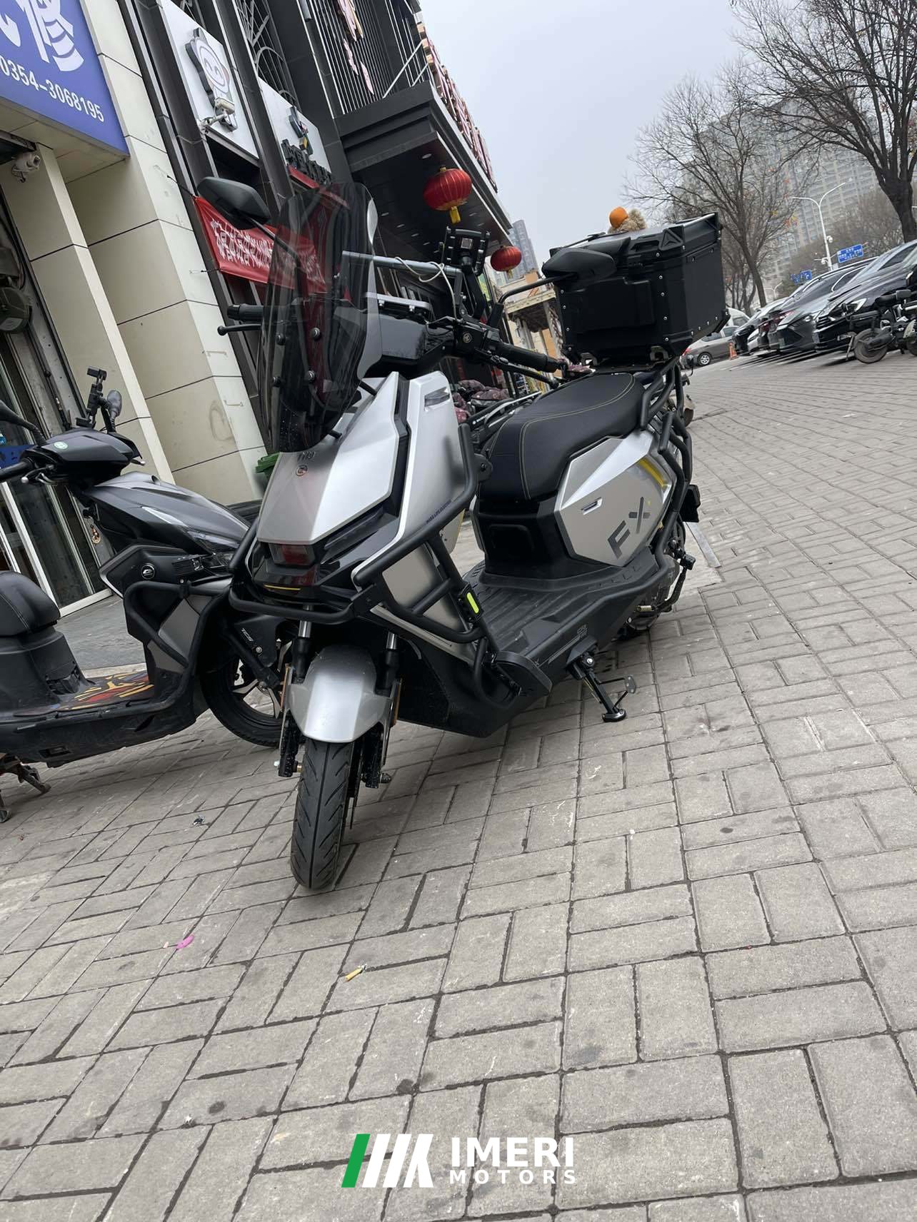 2025 NIU FX