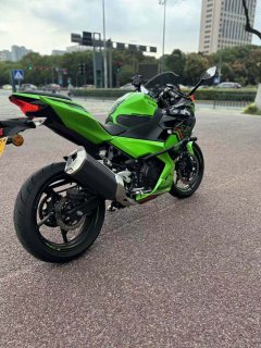 Kawasaki Ninja 400 - ფოტო 3