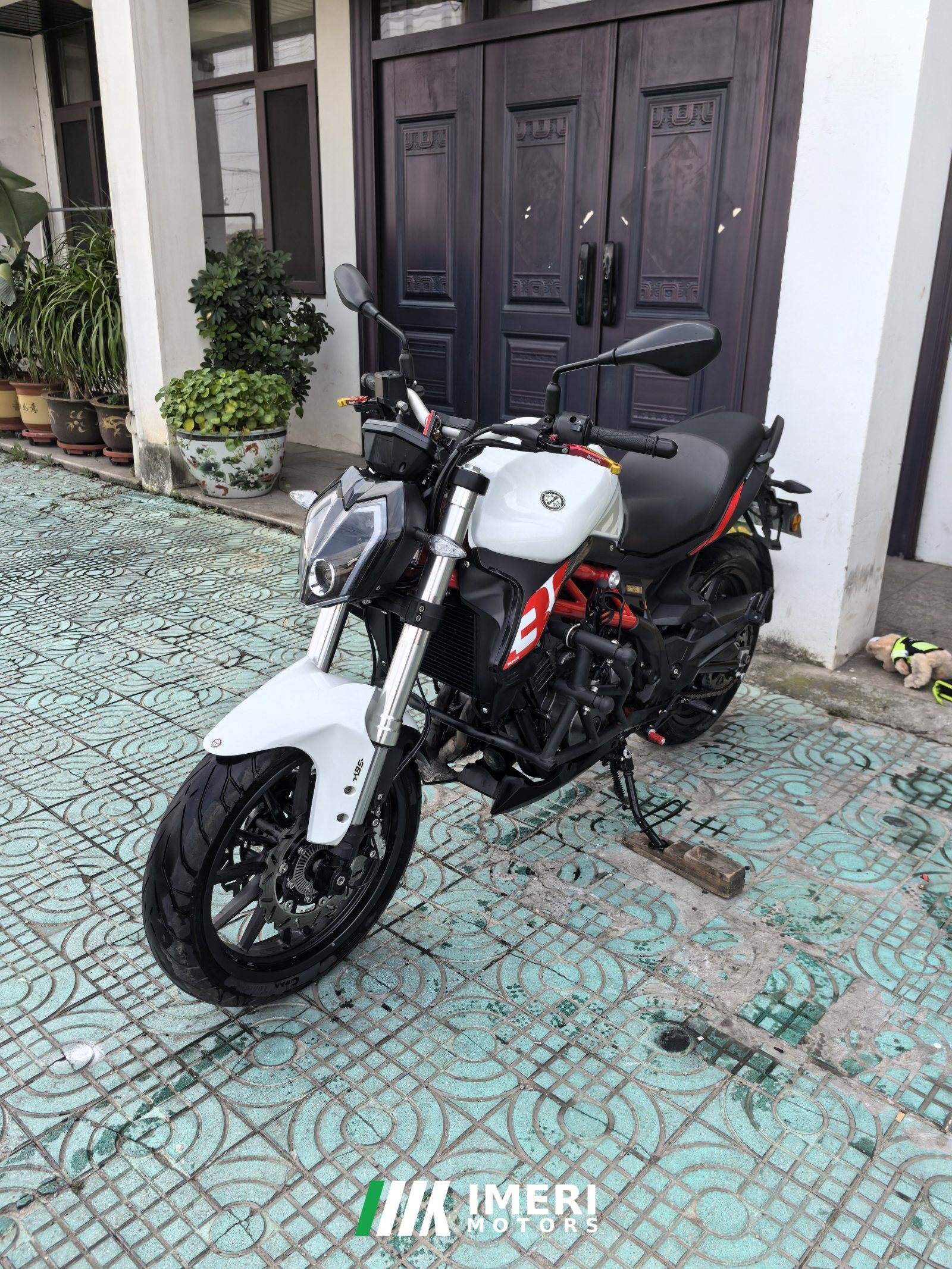 2021 Benelli TNT 300 / BN 302S
