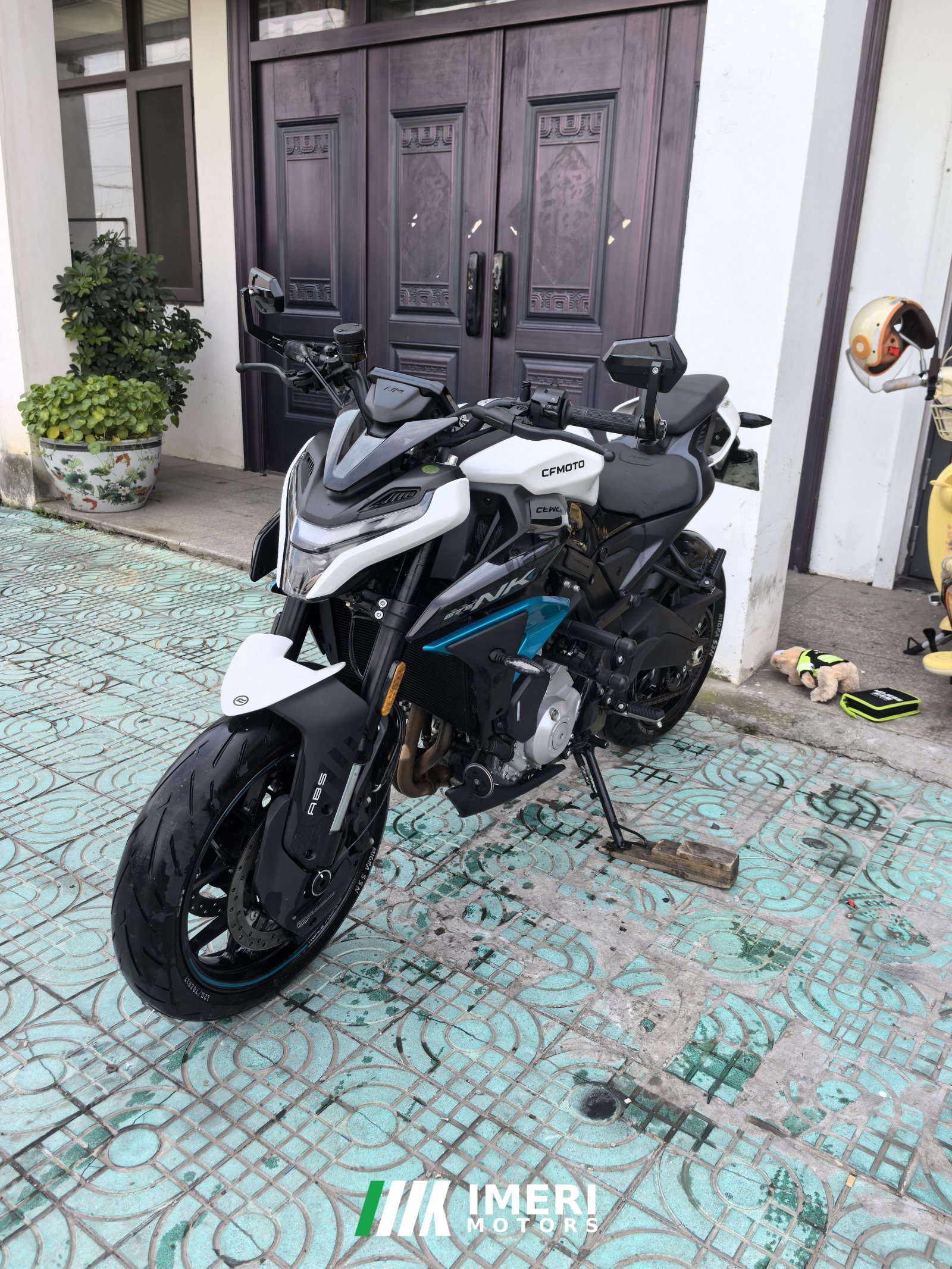 2025 CFMOTO 675NK
