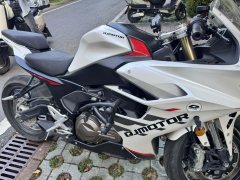 QJMOTOR Roewe i5 550 / Sai 550 *(Context-dependent, usually referring to the motorcycle "Sai 550" or Roewe car v - photo 1
