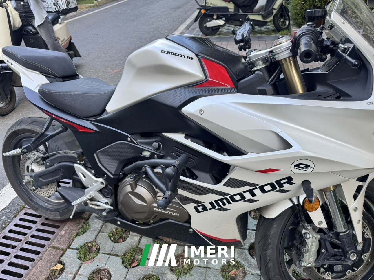 2025 QJMOTOR Roewe i5 550 / Sai 550 *(Context-dependent, usually referring to the motorcycle "Sai 550" or Roewe car v