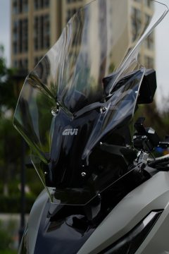 Honda X-ADV 750 - photo 9