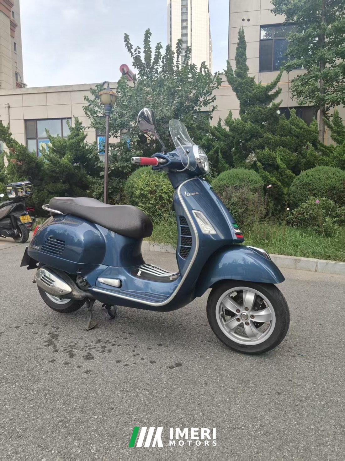 VESPA GTS 300 Super - motorcycle from China