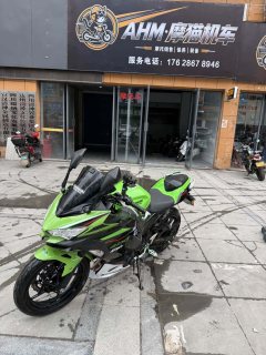 Kawasaki Ninja 400 - ფოტო 1