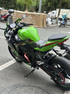 Kawasaki ZX-4R 400 cc - ფოტო 6